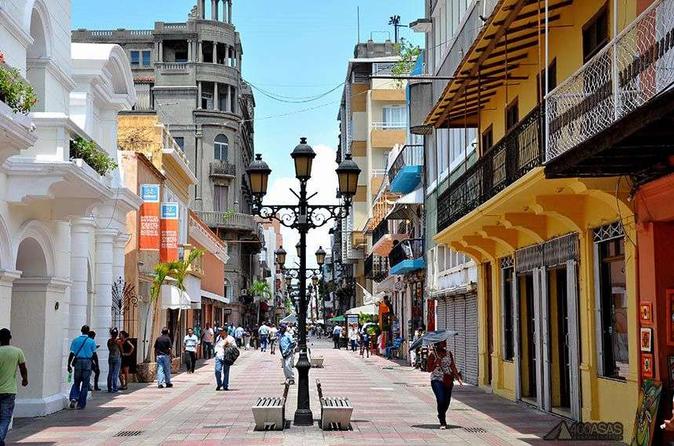 Calle Conde Colonial Zone Santo Domingo