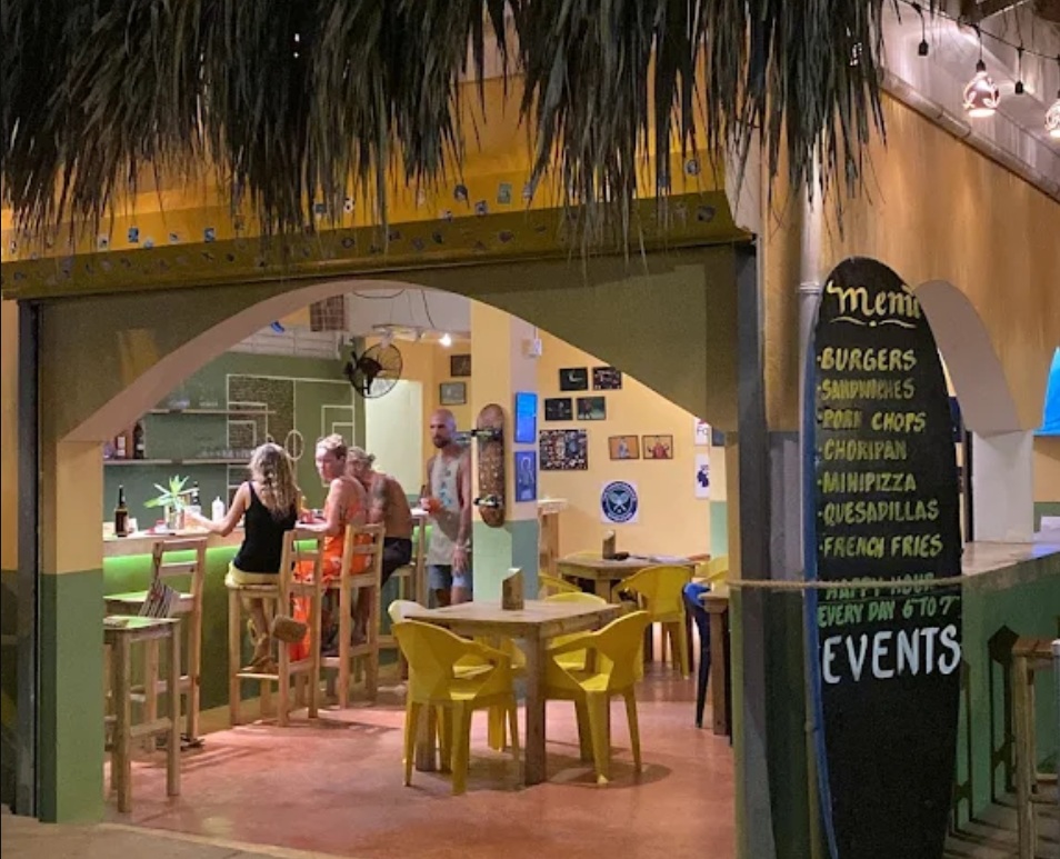 Las Galeras Social Club Bar